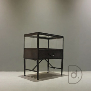 雷特展示矮櫃 - 玻璃邊櫃 抽屜收納小鐵櫃 現代家具