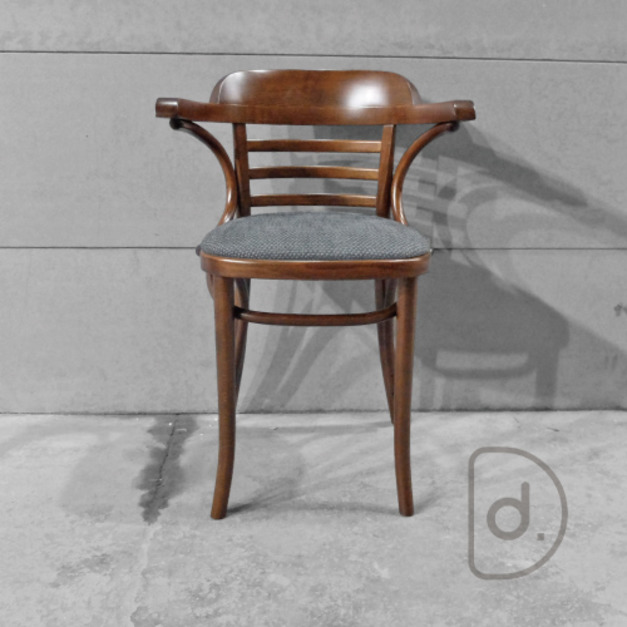 FAMEG B-165/3 軟墊 胡桃木色