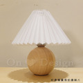 丹麥設計 復古 鄉村風 設計師的燈款 台燈 圓球 百褶傘 實木 桌燈-原木色_3
