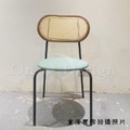 北歐 咖啡廳 座椅 復古風 實木靠背 安寶 藤面 皮革餐椅 -綠皮_3