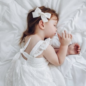  Rhen 刺繡蕾絲髮夾 AZJJ-15-TM (米白)