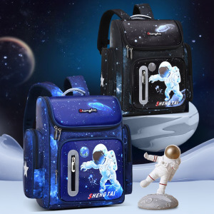 ☑包划算【童趣嚴選】立體小學生書包-太空人(黑色最後一個)