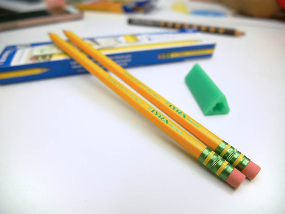 [啾團] 德國LYRA開始拿鉛筆了!開學學寫字必備.讓運筆更穩更順的好用鉛筆