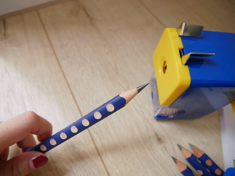 [啾團] 德國LYRA開始拿鉛筆了!開學學寫字必備.讓運筆更穩更順的好用鉛筆