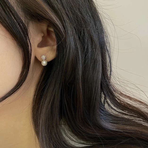 絕代風華。氣質垂墜耳環