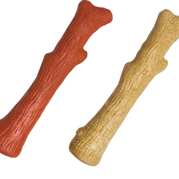 【耐咬史迪克 2 件組】狗狗潔牙玩具 M 號（中型犬 11&ndash;16 kg 適用）原木味＋BBQ 烤肉木風味