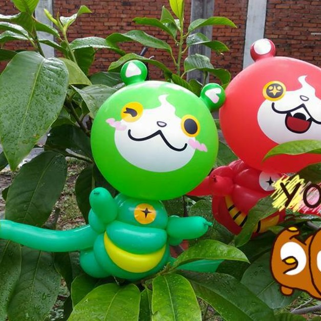 妖怪。DIY配件。眼睛