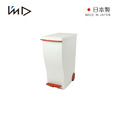 【日本岩谷Iwatani】kcud 日製雙色曲線長型腳踏垃圾桶(附輪)-33L_1