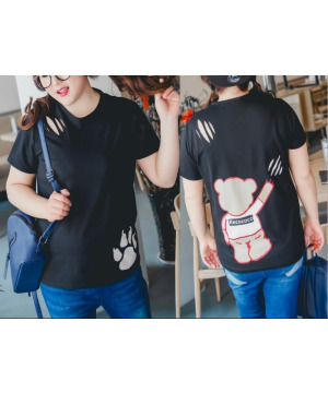 現貨黑2L-DK0132熊爪造型破洞T恤$550
