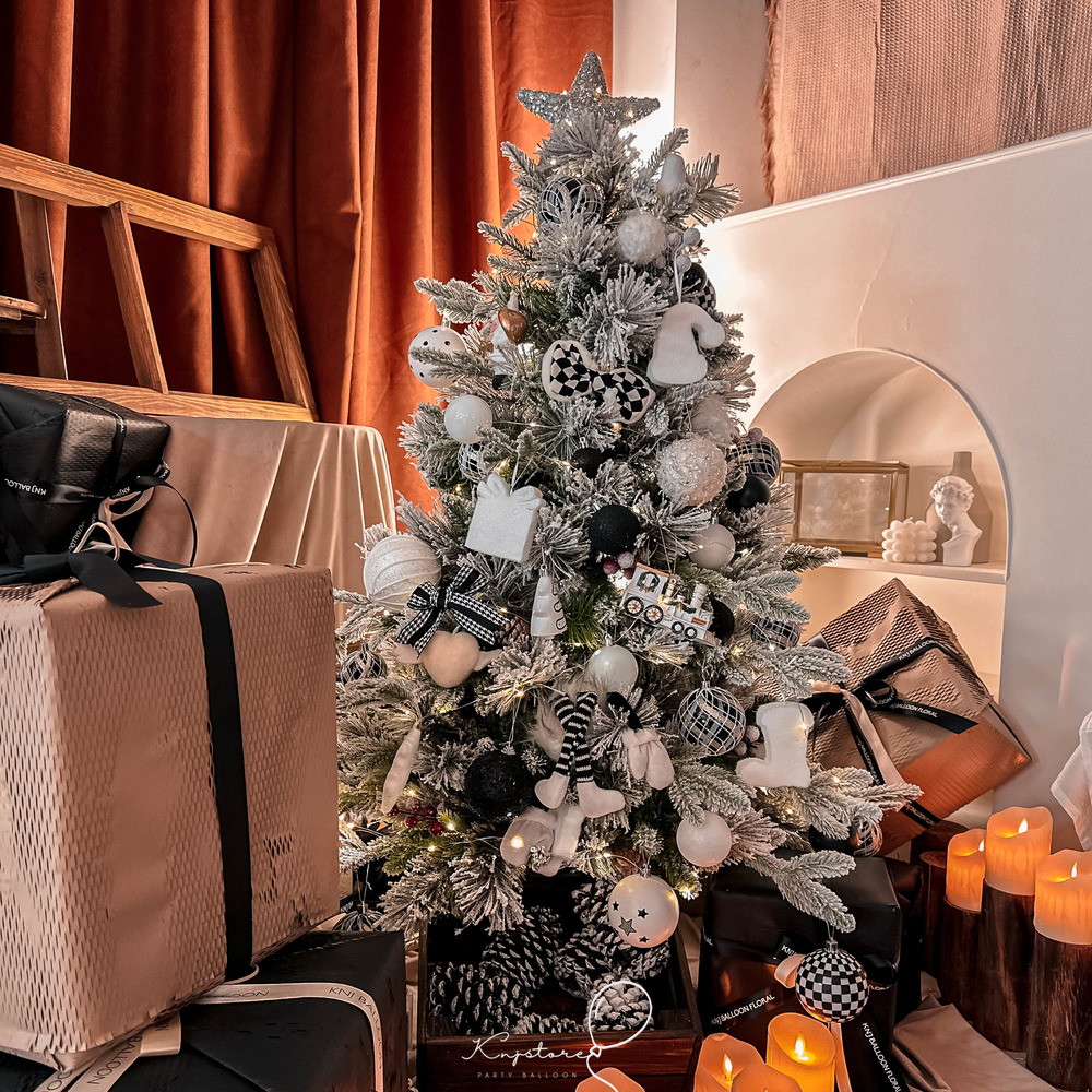 【限量商品】輕奢黑白聖誕樹 (四尺/含飾品)