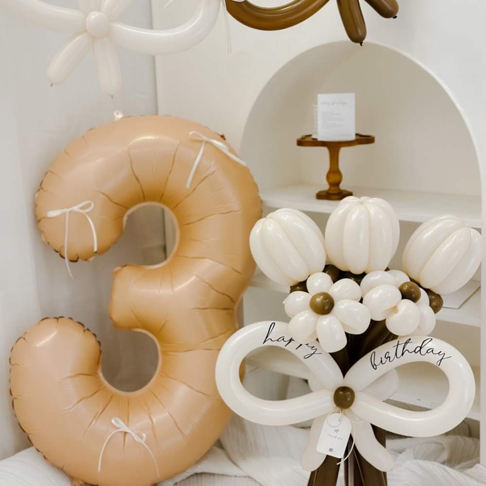 韓式蝴蝶結氣球花組合（韓式蝴蝶結＆歲數＆五朵氣球花）