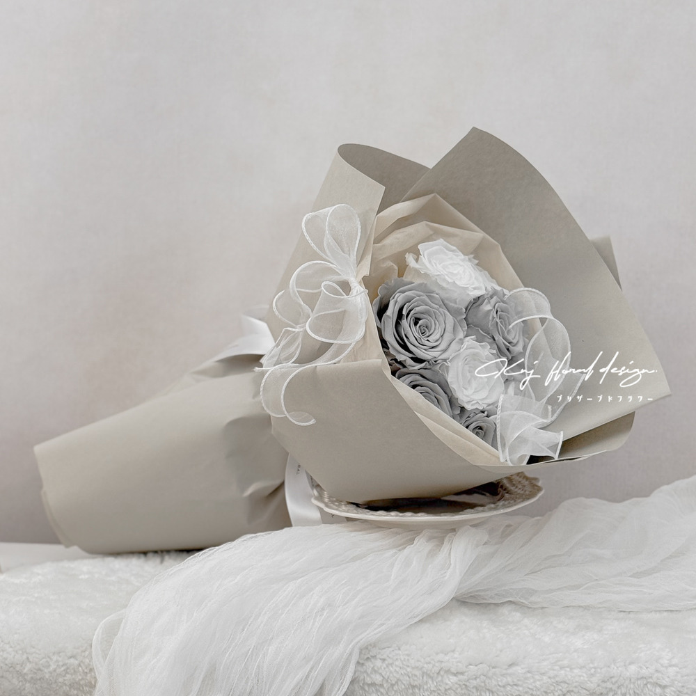 頂級厄瓜多永生玫瑰花束．灰白色