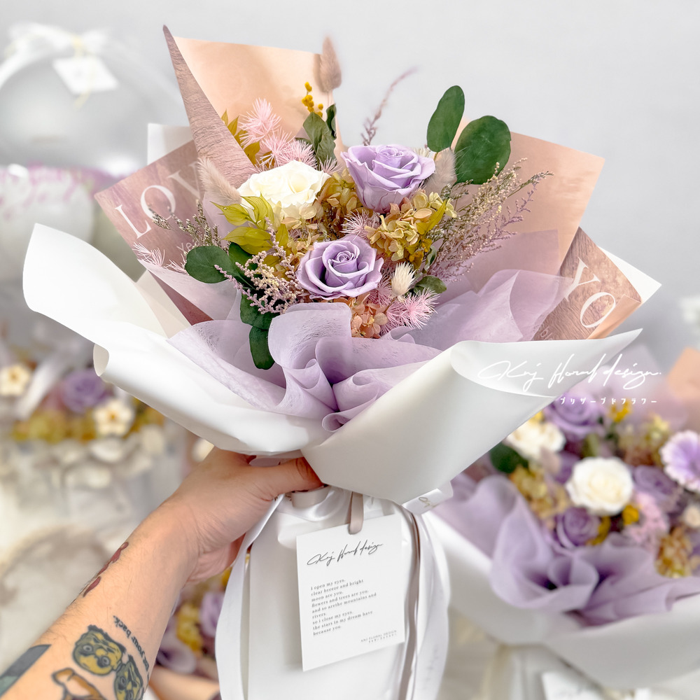 暮光薰影 ．三朵永生玫瑰花束 