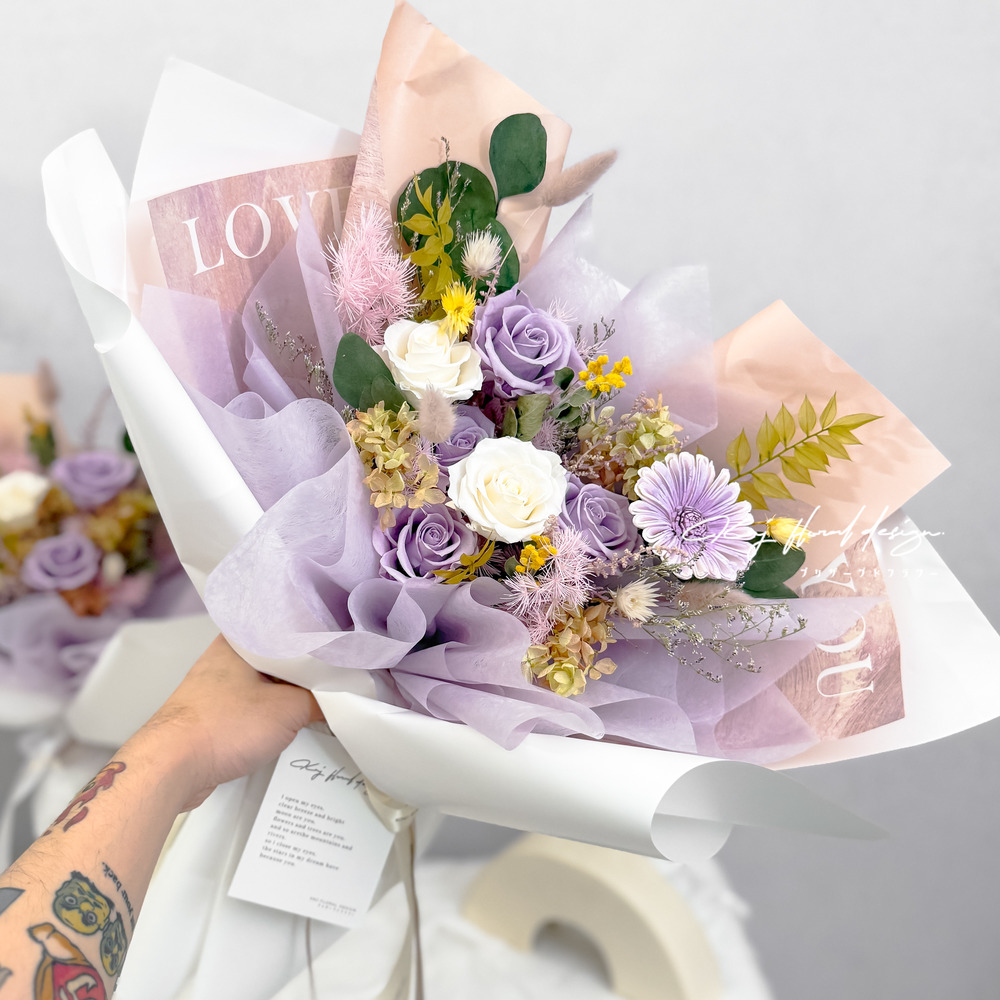 暮光薰影 ．六朵永生玫瑰花束 