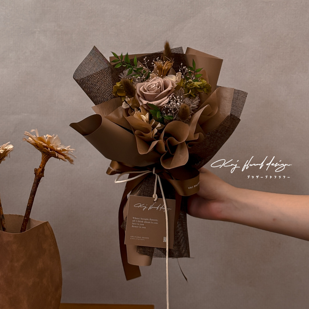 慕斯摩卡 ．單朵永生玫瑰花束 