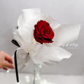 手持單支永生玫瑰－含燈飾_3