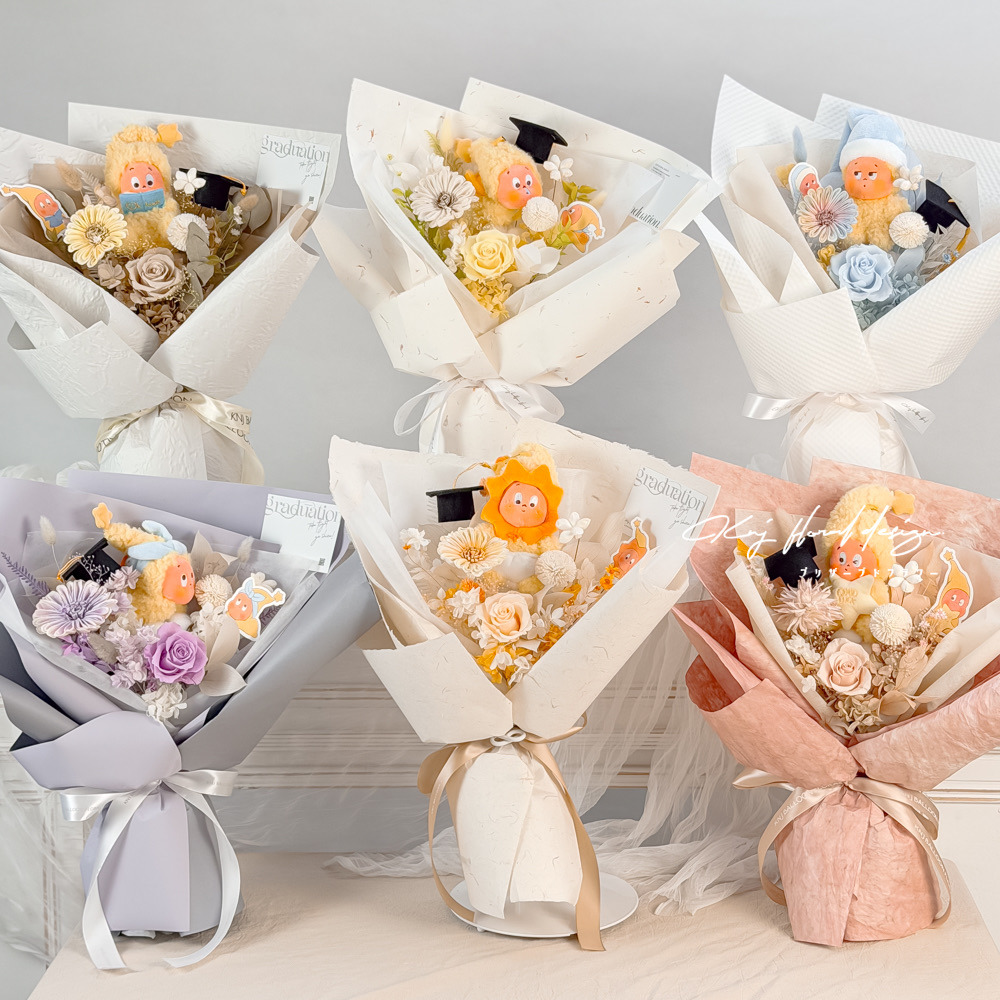 星星人畢業永生花束（附提袋）