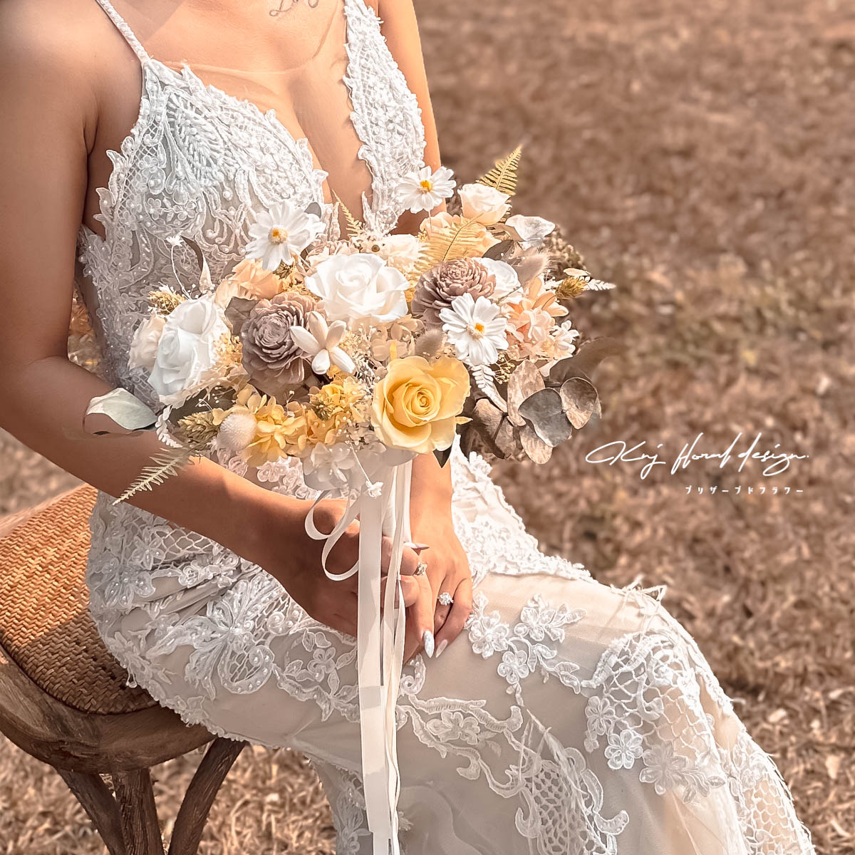 春日暖陽永生手捧花