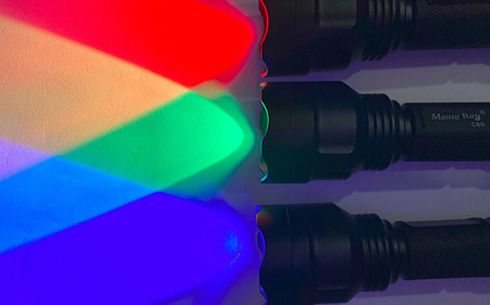 工廠檢驗光源, 夜釣,釣魚- 透鏡調焦式手電筒- 紅光, 藍光, 綠光 ,特殊光色吸引魚群