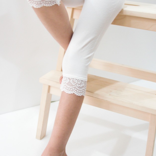拼接蕾絲內搭褲(七分)-白