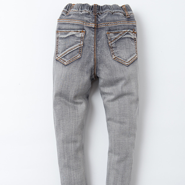 率性淺灰窄管牛仔褲