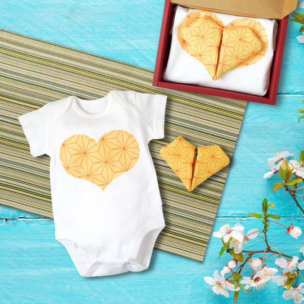 日本傳統紋樣-麻葉黃-短袖包屁衣方巾禮盒