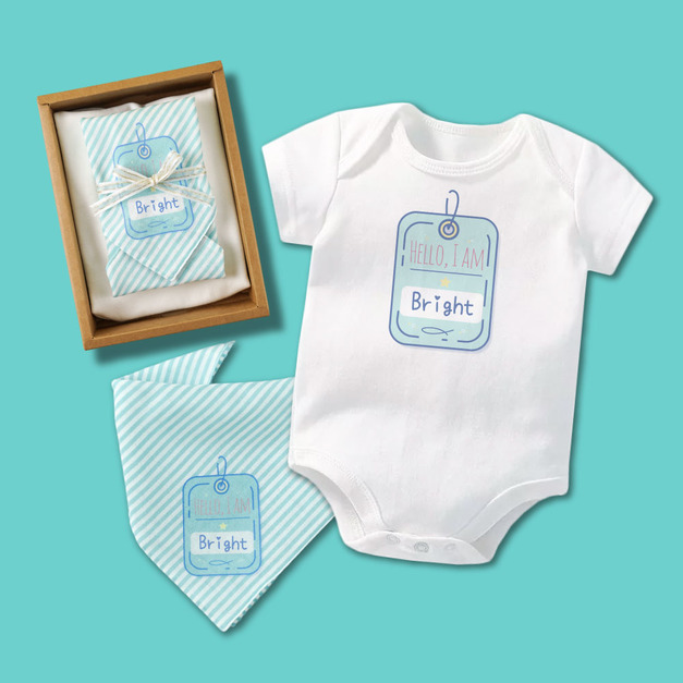 Hello, I am 土耳其藍名牌 姓名客製 短袖包屁衣+方巾/口水巾禮盒