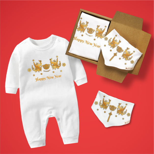 金牛進寶 嬰兒禮盒2件組 長袖連身衣白+三角巾 寶寶姓名客製