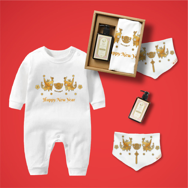 金牛進寶 嬰兒禮盒3件組 長袖連身衣白+三角巾+沐浴露 寶寶姓名客製