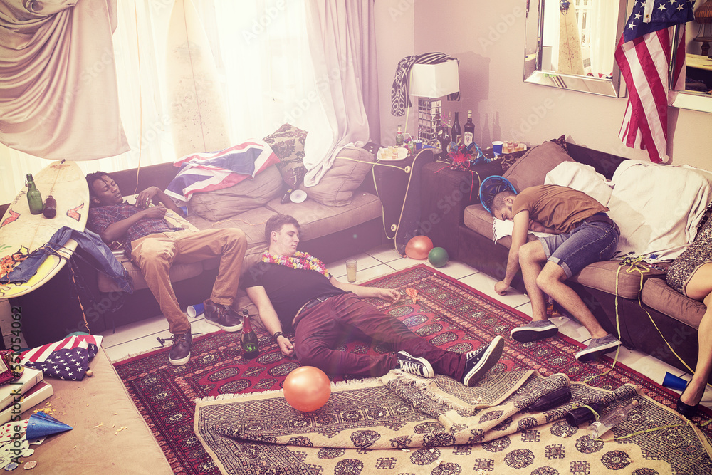 很愛喝酒但酒量不好的人，隔天宿醉非常痛苦