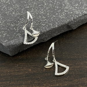 典雅扇形鑽 ‧ 純銀耳環