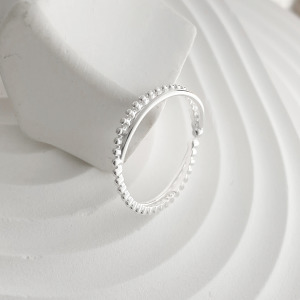 交錯線條顆粒 ‧ 純銀戒指