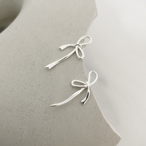 綁帶蝴蝶結 ‧ 純銀耳環