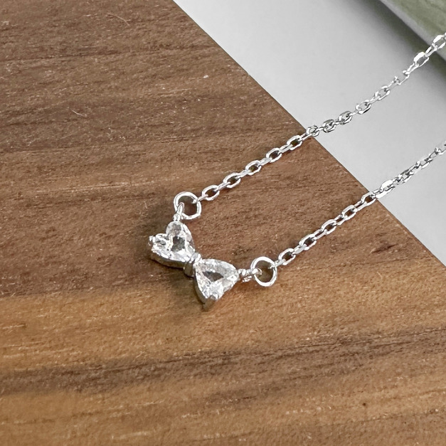 天然石│白水晶蝴蝶結 ‧ 純銀項鍊