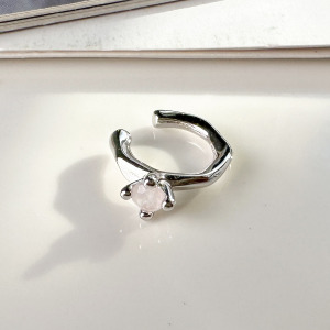 天然石│粉水晶淬鍊耳骨夾 ‧ 純銀耳環 (單支)