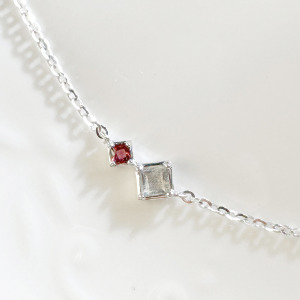 天然石│石榴石 ‧ 拉長石│時空交錯 ‧ 純銀項鍊