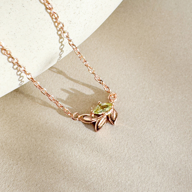 天然石│橄欖石月桂女神 ‧ 純銀項鍊