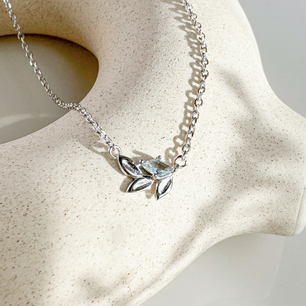 天然石│托帕石月桂女神 ‧ 純銀項鍊