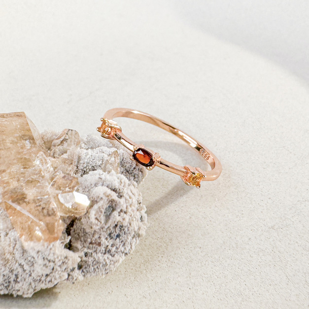 天然石│石榴石 ‧ 黃水晶│幸福特寫 ‧ 純銀戒指