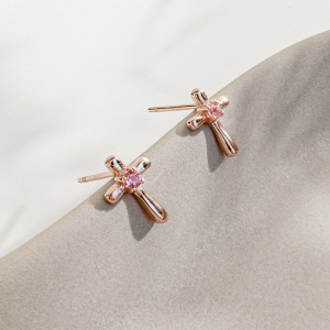 天然石│粉碧璽信仰十字架 ‧ 純銀耳環