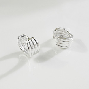 綴夢輪環 ‧ 純銀耳環 (銀)