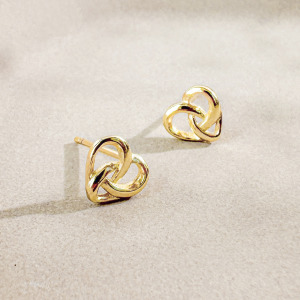扭結愛心 ‧ 純銀耳環