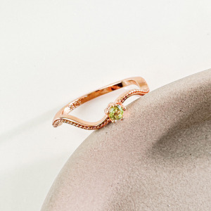 天然石│橄欖石波光粼粼 ‧ 純銀戒指