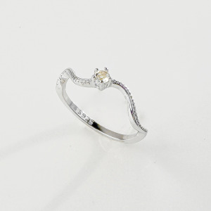 天然石│黃水晶波光粼粼 ‧ 純銀戒指