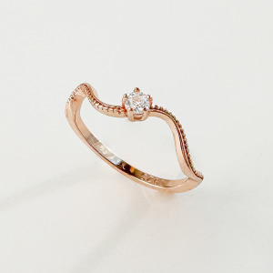 天然石│白水晶波光粼粼 ‧ 純銀戒指