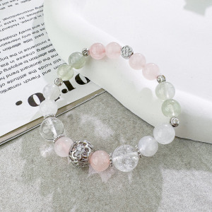 天然石│粉水晶 ‧ 白水晶 ‧ 月光石 ‧ 葡萄石│純真少女 ‧ 水晶手串