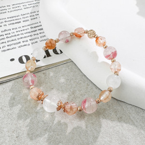 天然石│白幽靈 ‧ 紅膠花 ‧ 薔薇輝│墜入情人夢 ‧ 水晶手串