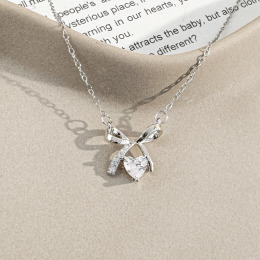 蝴蝶結心型鑽 ‧ 純銀項鍊