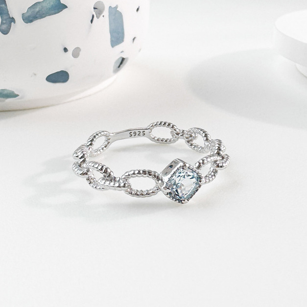 天然石│托帕石璀璨輪廓 ‧ 純銀戒指