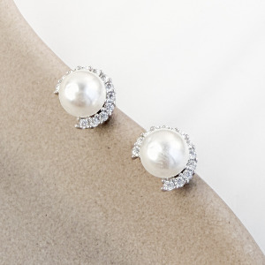 珍珠排鑽 ‧ 純銀耳環